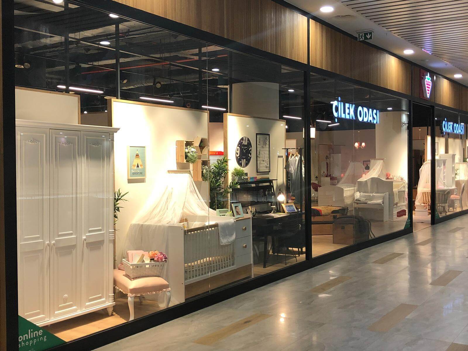 Çilek Türkiye�nin İlk Mobilya ve Dekorasyon Alışveriş Merkezi Home