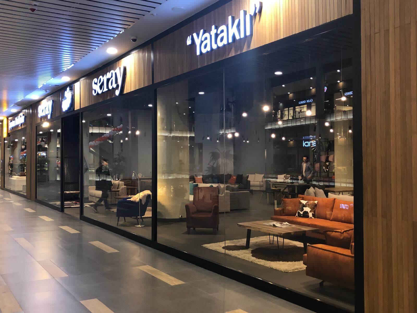Seray Türkiye�nin İlk Mobilya ve Dekorasyon Alışveriş Merkezi Home