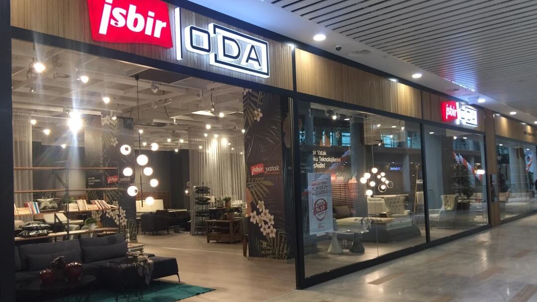 İşbir Yatak Türkiye�nin İlk Mobilya ve Dekorasyon Alışveriş Merkezi